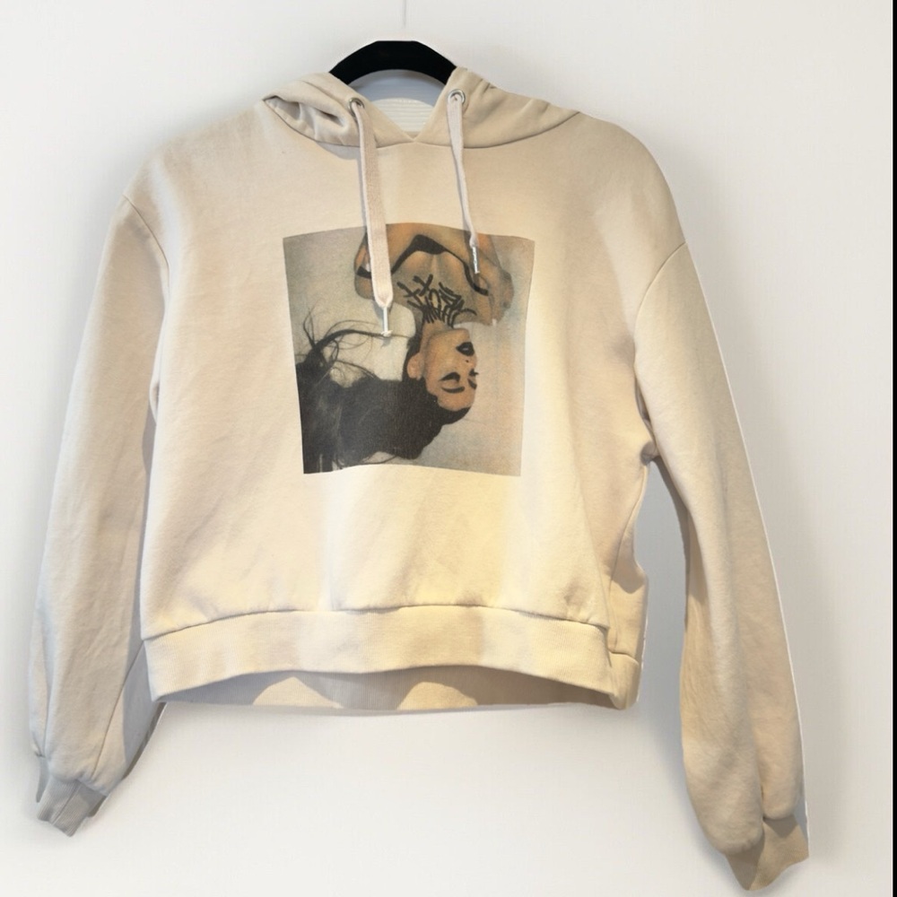 Ariana Grande Divided H&M Cropped Hoodie Cream Women’s Small